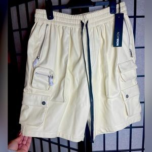 Men’s size Small Fashion Nova Cargo Shorts